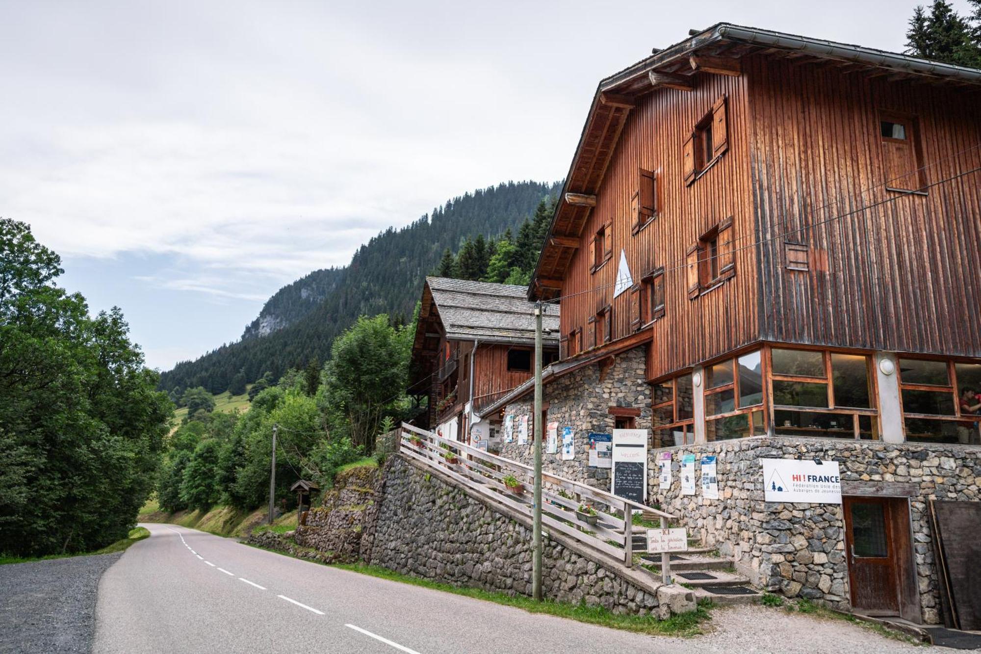 Auberge De Jeunesse Hi ラ・クリュサ エクステリア 写真