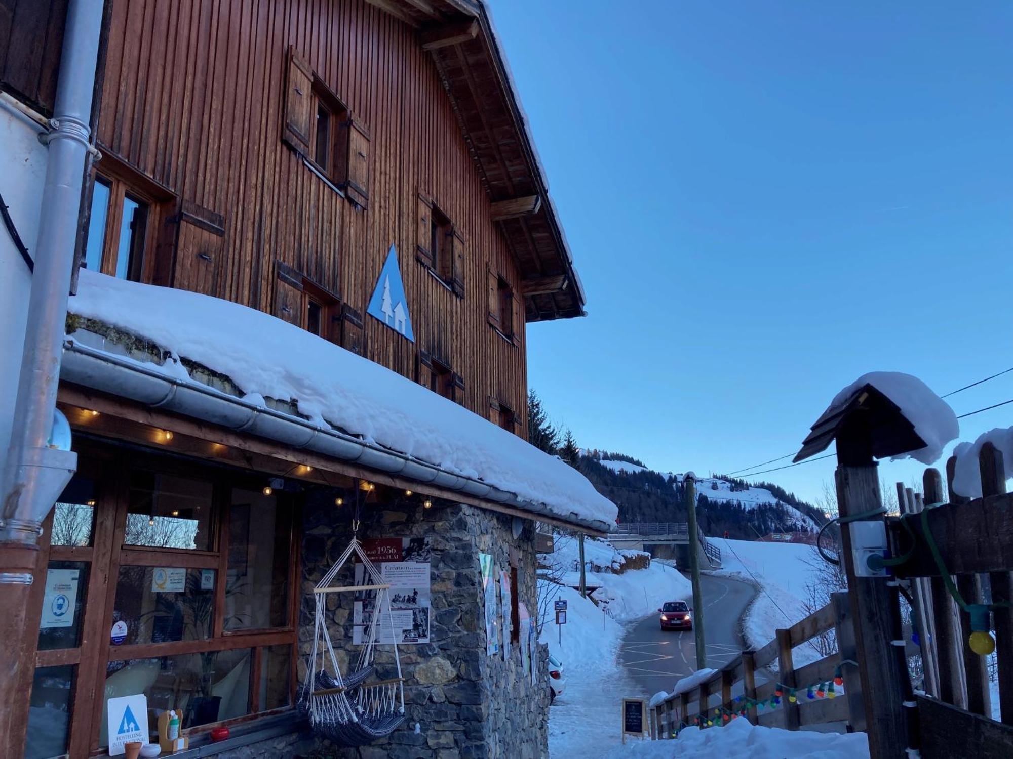 Auberge De Jeunesse Hi ラ・クリュサ エクステリア 写真